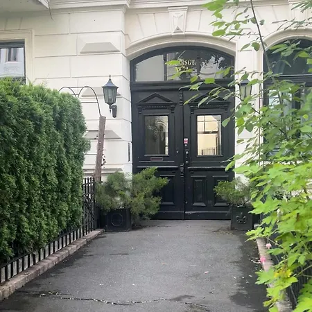 Klassisk Leilighet Med 4 Soverom I Oscarsgate Apartman *
