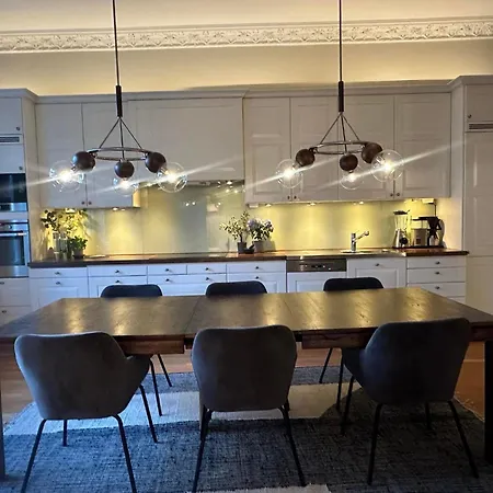 Apartman Klassisk Leilighet Med 4 Soverom I Oscarsgate