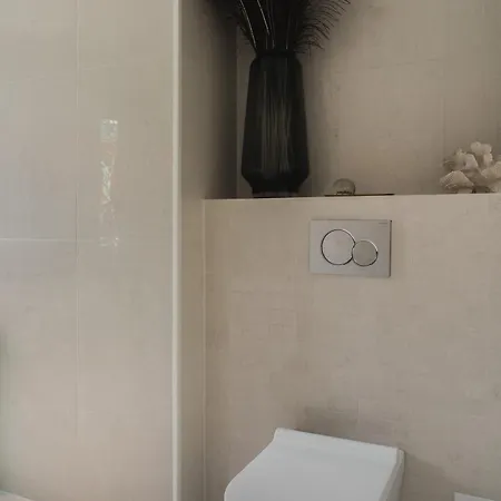 Διαμέρισμα Ba61 - Lux 4 Bedrooms, 260 Sqm, 2 Balconies, Free Parking