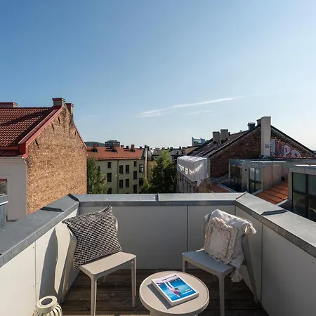Dinbnb Gruenerlokka I Penthouse With Private Rooftop I 2 Bedrooms & 1 Bathroom Oslo