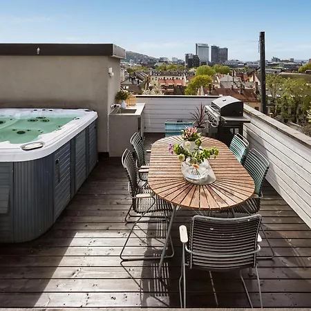 Penthouse In 公寓 *