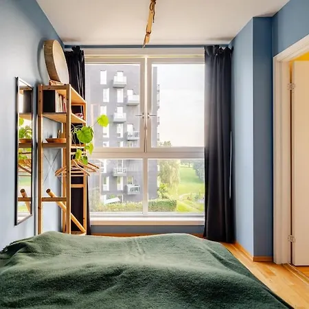 Accessible Corner With 3 Bedrooms, 2 Bathrooms, 2 Parkings And 3 Balconies * Oslo
