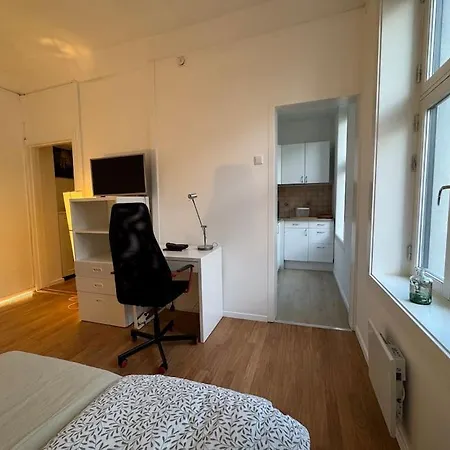 Fast Wifi Working Place Cozy Apartment *