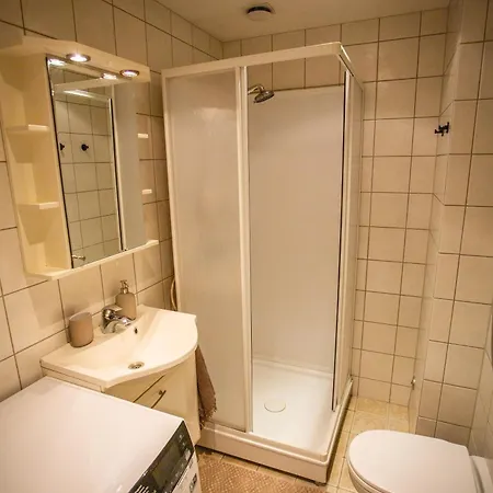 Apartmán Charming 1800s W Fireplace And Free Parking