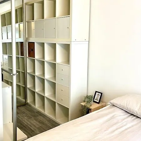 Experience Nordic Nest In Urban Leilighet *