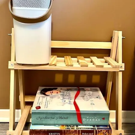 Experience Nordic Nest In Urban Leilighet