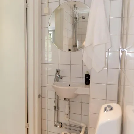Bright And Modern On A Quiet Street Appartement Oslo