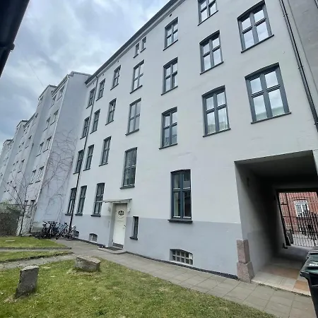 Quiet Apartment, Trendy Gruenerlokka Apartamento Oslo