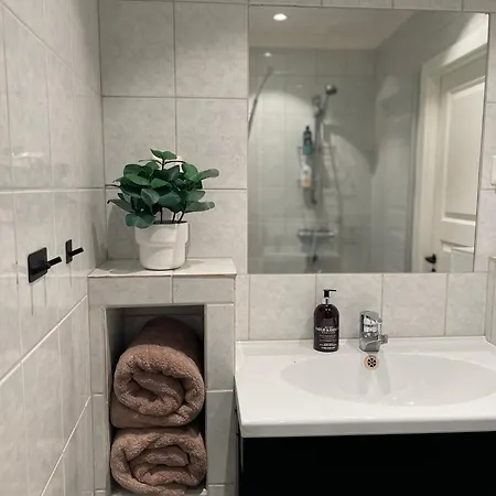Apartamento Quiet Apartment, Trendy Gruenerlokka Oslo