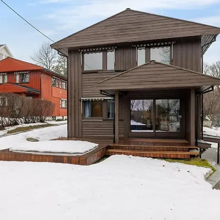 Semesterbostad 141sqm For Family I Free Parking I Bathtub *