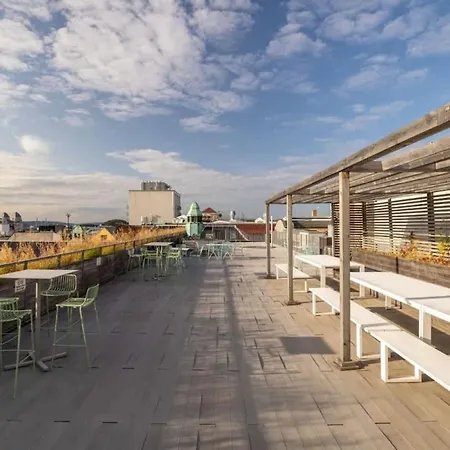 Dinbnb I 500m To Station I Roof Terrace Apartamento