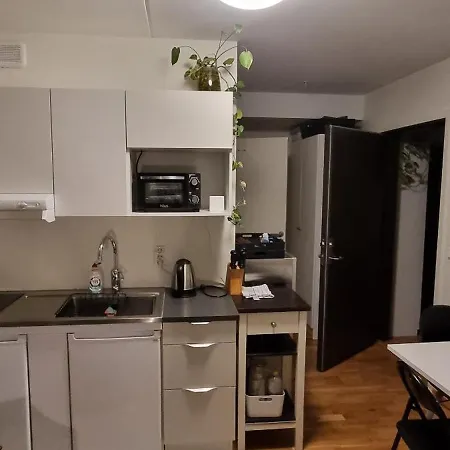 10mins From Cent. Station. Apartman