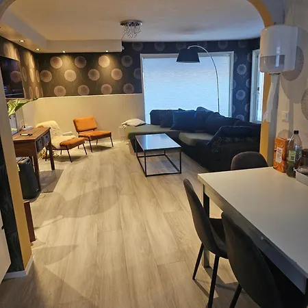 Apartment Full Privacy Townhome In With Wifi *