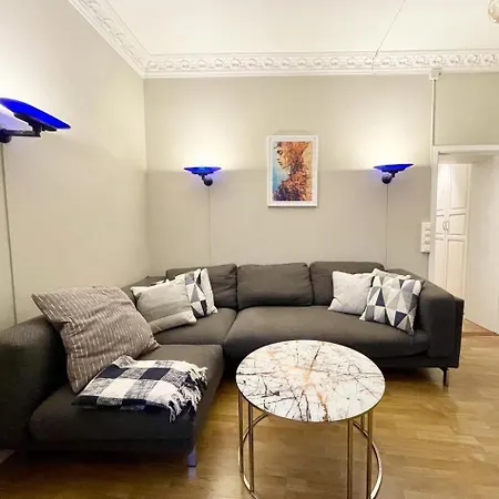 4 Bed Riverside