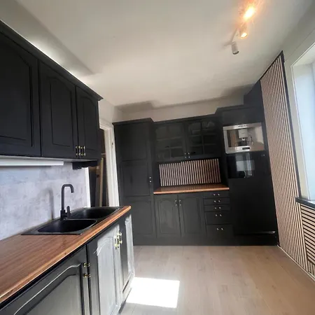 Topsetasje-leil Helsfyr Ink Blk Apartman
