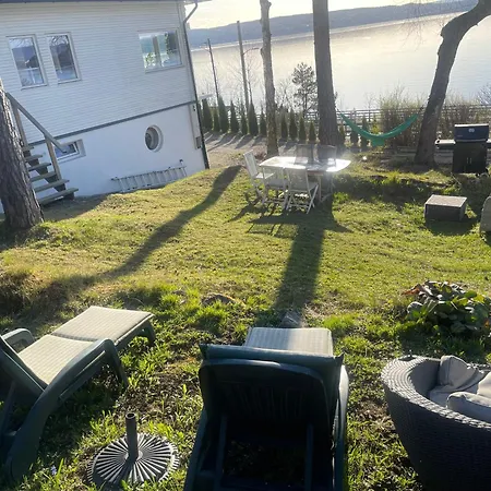 With1 Bedroom Separate Living With A Sofa Bed And A Tiny Kitchen A Bathroom Located In Nordstrand Near By The Sea For 3 Guests With A Garden And Grill 5 Extra Guests With Extra Cost In The With Sea View Just Outside The Apar Apartman