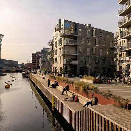 Dinbnb L Luxury I Two Balconies I New Build I Pets Welcome *