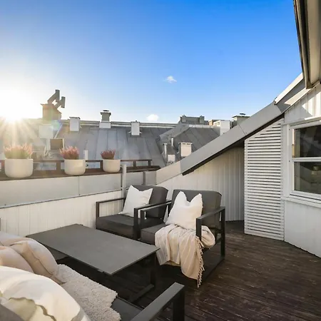 Large Penthouse With Roof Terrace