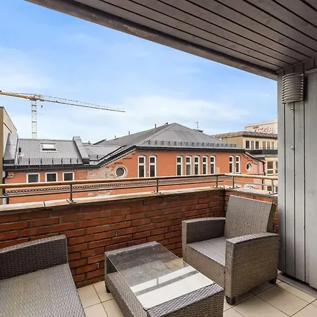 Apartamento Dinbnb L 15min To C Station L Huge Social Space L Balcony