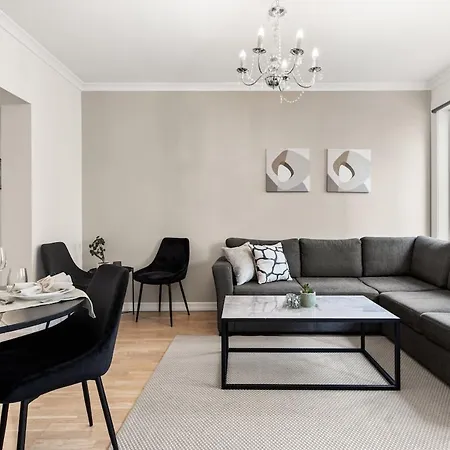 Luxury 4-bedroom In Oslo's Heart - Walk To Major Attractions Appartamento *