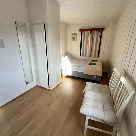 In 2 Quarto em Acomodações Particulares *