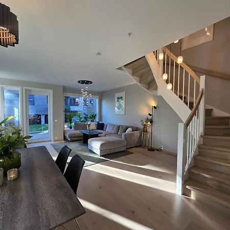 Exclusive Townhouse With Private Rooftop Vakantiehuis *