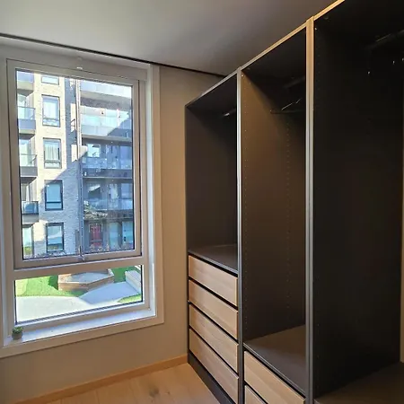 Vakantiehuis Exclusive Townhouse With Private Rooftop *