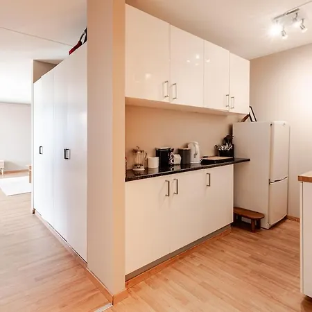Spacious And Super 公寓 *