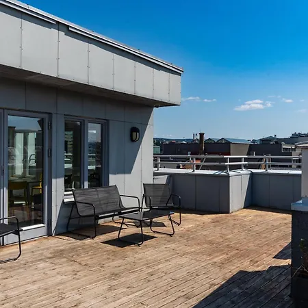 Appartement With 2 Balconies *
