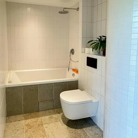 Perfect Location By The Forest Edge In * Oslo