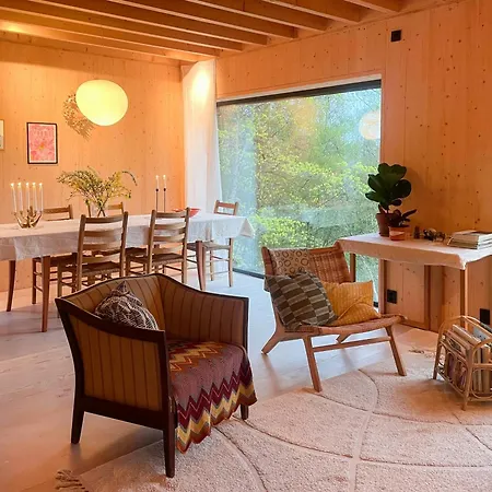 Vakantiehuis Perfect Location By The Forest Edge In *