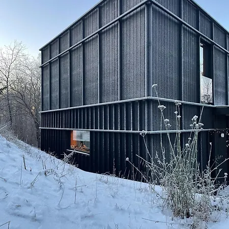 Perfect Location By The Forest Edge In Vakantiehuis *