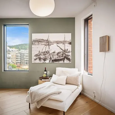 Panoramic Fjord View - Waterfront *