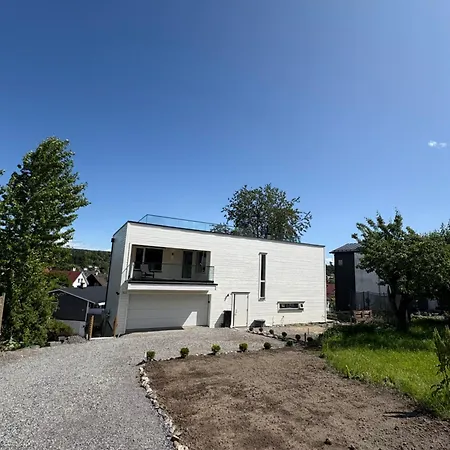 Lisas Apartment, Private New 1 Bedroom And 1 Living With Sofa Bed And Big Windows, Share With Nobody Apartment
