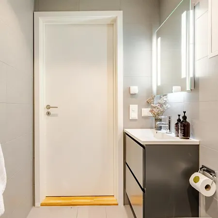 Quiet Luxury In The Heart Of Appartement *