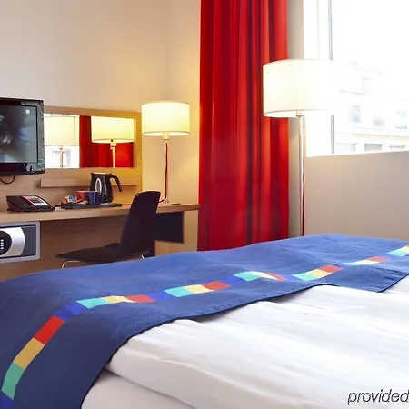 Radisson Red Centre, A Verified Net Zero Отель 4*