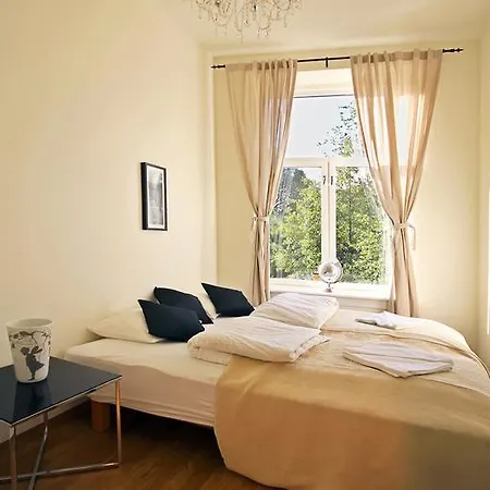 Hotell Chateau 3*