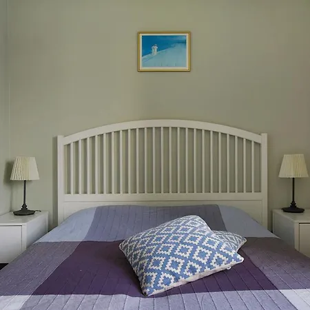 Apartament Song In Central