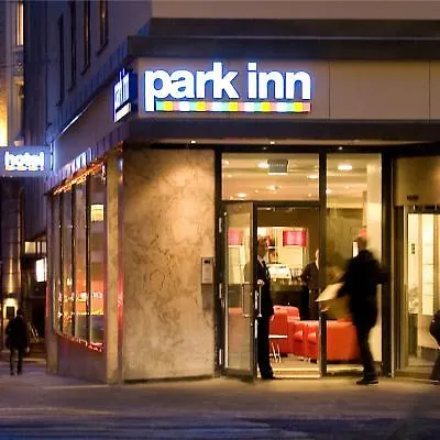 Отель Radisson Red Centre, A Verified Net Zero