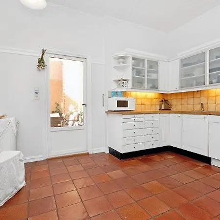 Three Bedroom In Oslo, Cort Adelers Gate 17 * Oslo