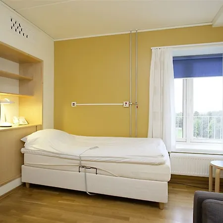 Gaustad 3*