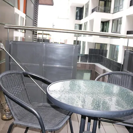 Large Modern 1 Bedroom With Balcony Apartment Oslo
