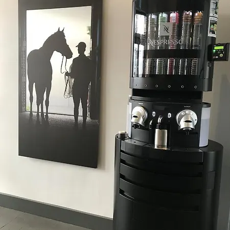 The Company - Parkveien Lägenhetshotell 3*