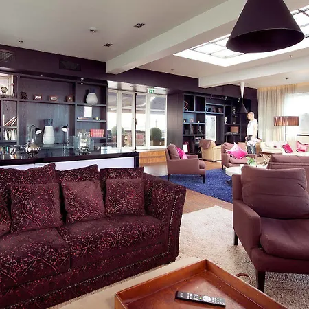 Hotel Clarion Collection Folketeateret 4*