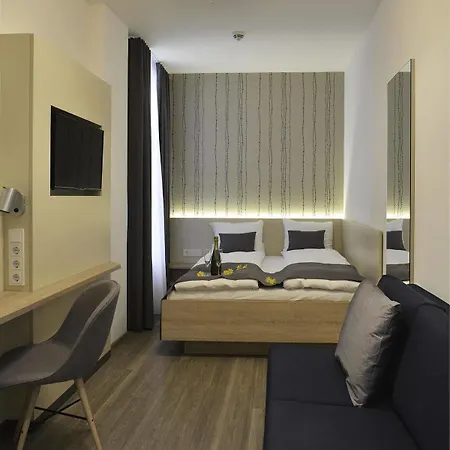 Western Hotel 4*