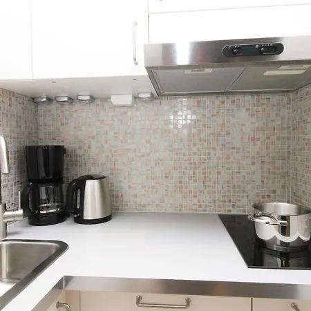 Nordic Host - Center 2 Bed / 2 Bath - Skippergata - 3 Minutes From Station 아파트 *