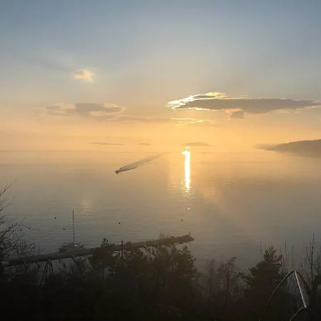 アパート White Eagle By The Fjord *
