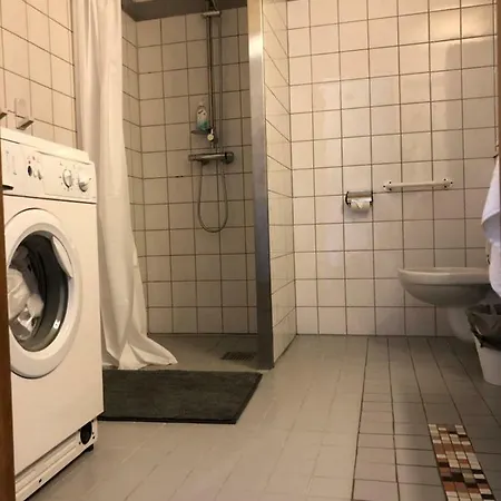 Guesthouse - Oslo Centrum 게스트하우스 2*