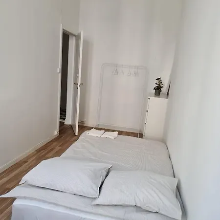 International Designers Space Apartman *