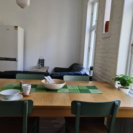 International Designers Space Apartman *
